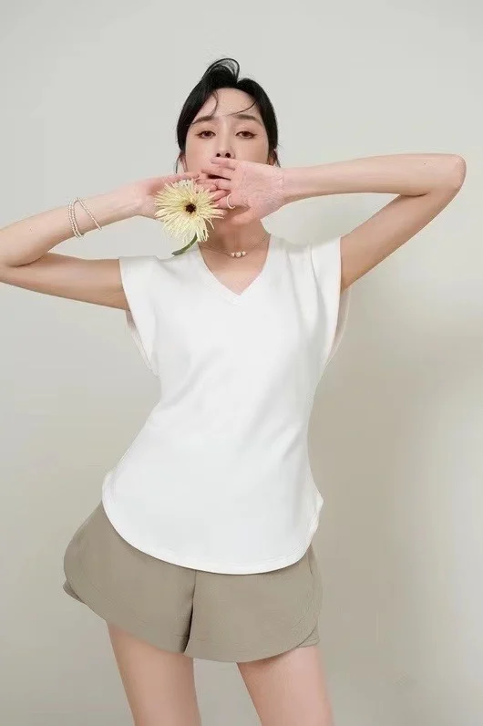 143638 143637 여성 슬림핏 V넥 티셔츠, 클래식 트렌디 럭셔리 디자이너 천, 캐주얼 패션
