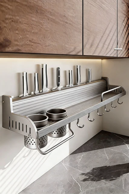 ชั้นวางของในครัวอเนกประสงค์ติดผนังสำหรับเก็บเครื่องปรุง ตะเกียบ มีด พร้อมชุดอุปกรณ์ครบครัน 1