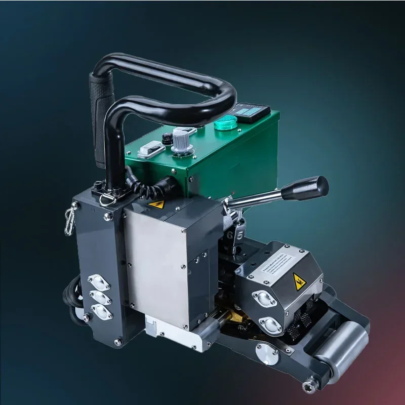 New Thick Film HDPE Geomembrane Welding Machine High-power Anti-seepage Film Automatic Climbing Welding Machine LST900