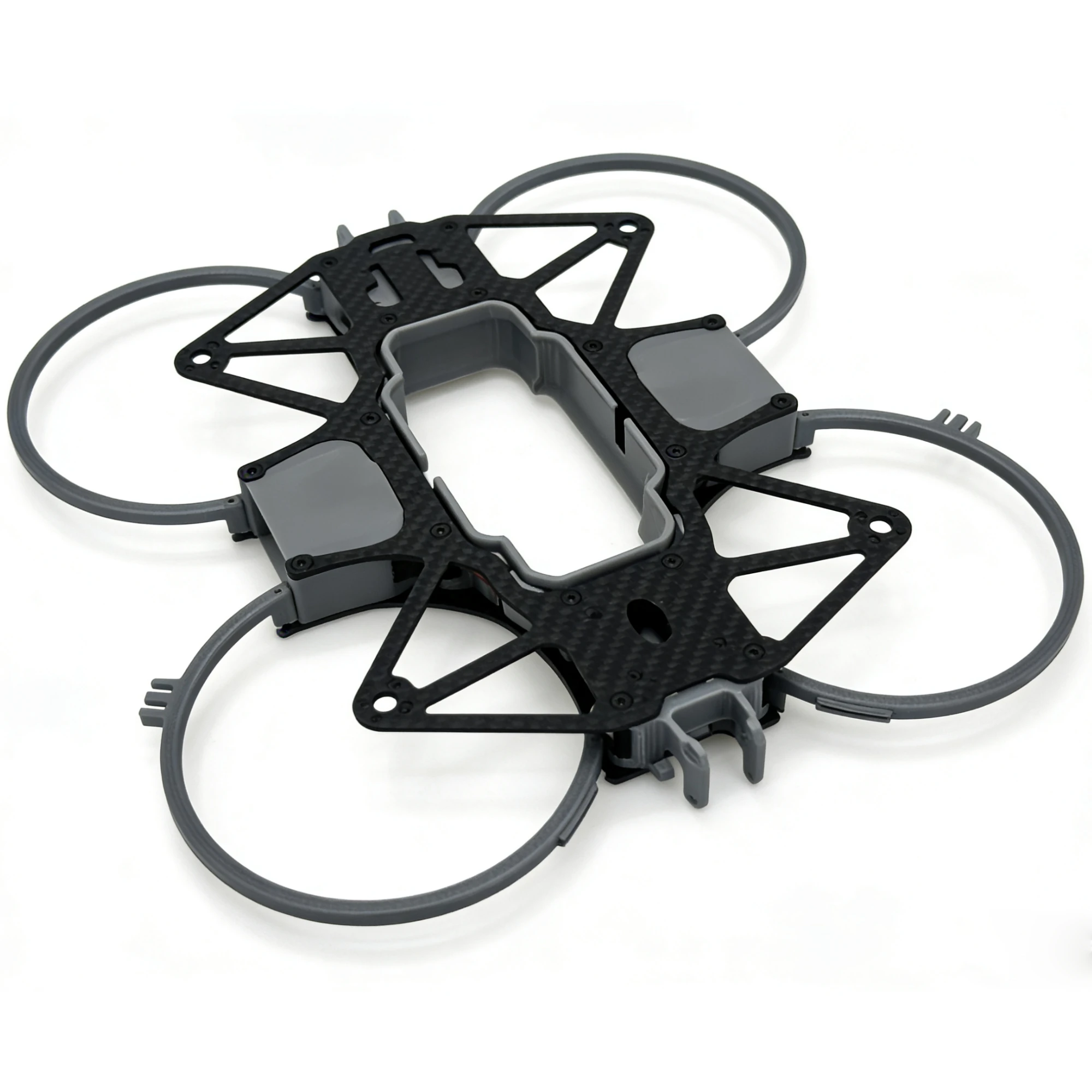 Cadre FPV Cinemati4 360° assemblé, montrant les bras et le support de caméra 360