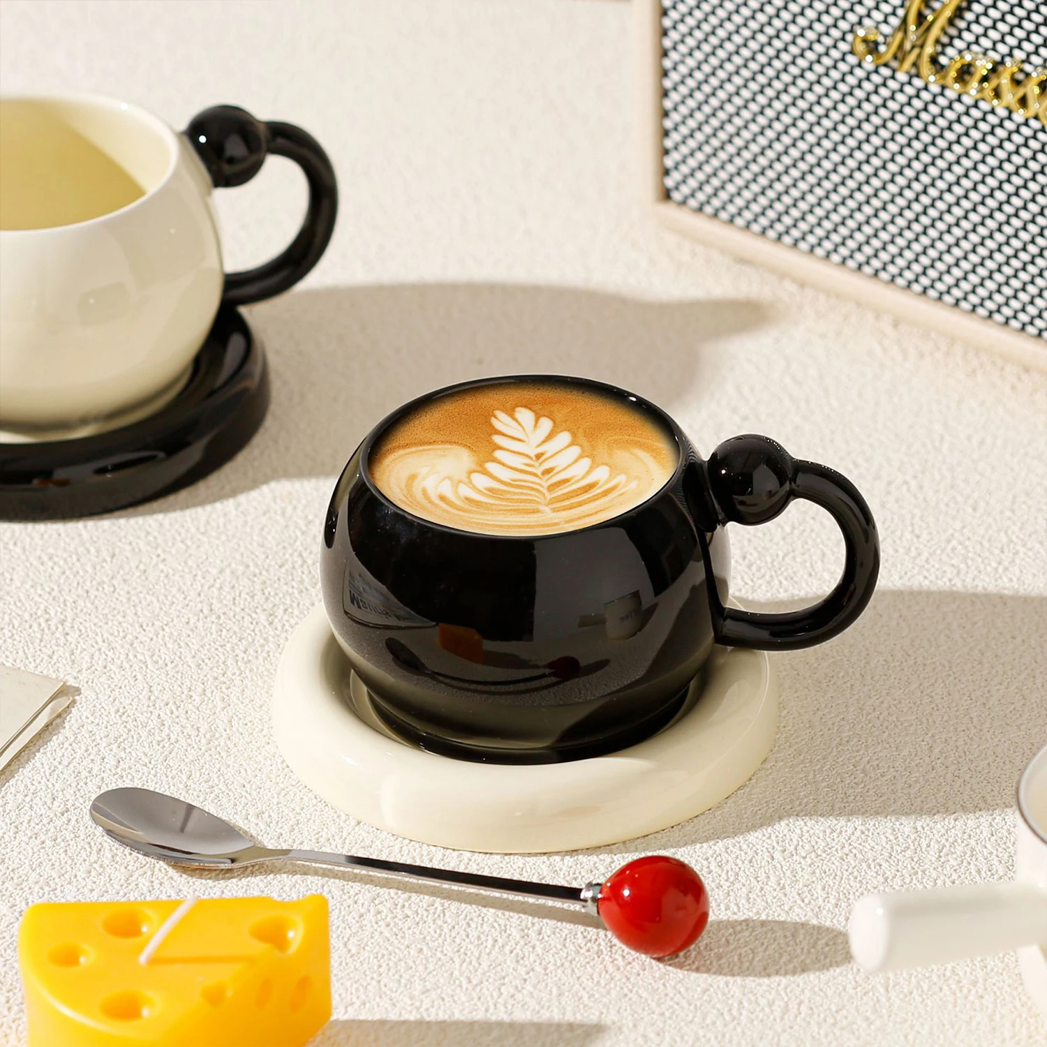 طقم قهوة وشاي سيراميك فاخر 180 مل مع صحن وملعقة -...