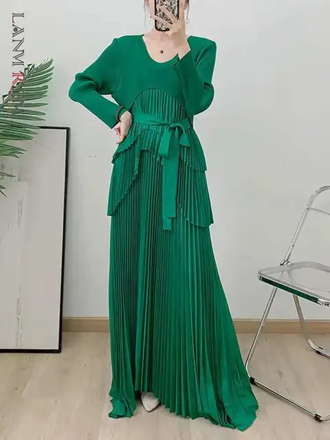 LANMREM Maxi Pleated Dress For Women Long Sleeved V Neck Solid Color Stitching Belt Gathered Waist Dresses 2025 New 2DA9900