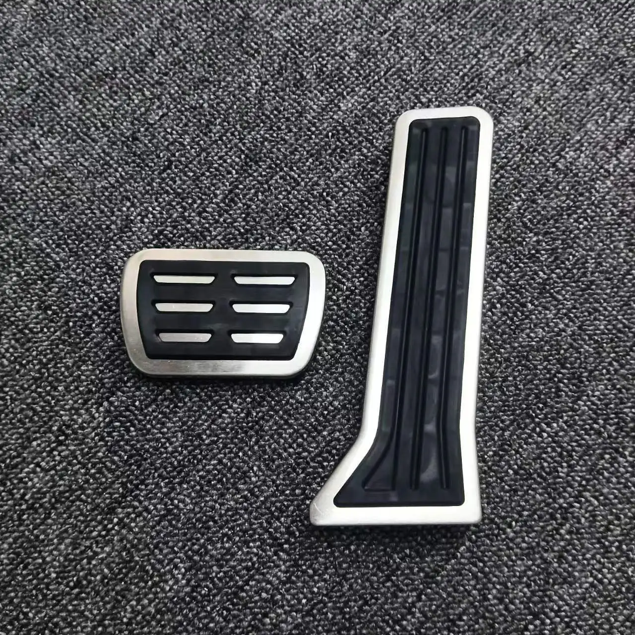 For Xpeng G6 Stainless steel Accelerator brake pedal Interior modification Accelerator brake antiskid Foot pedal Accessories car pedals stainless steel pedal cover