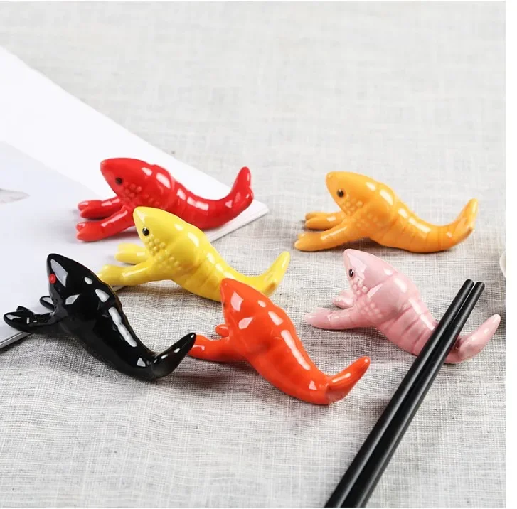 1 Pcs Ceramic Chopsticks Holder Rack Crayfish Chopsticks Holder Mat Care Fashion Kitchen Tableware Tools