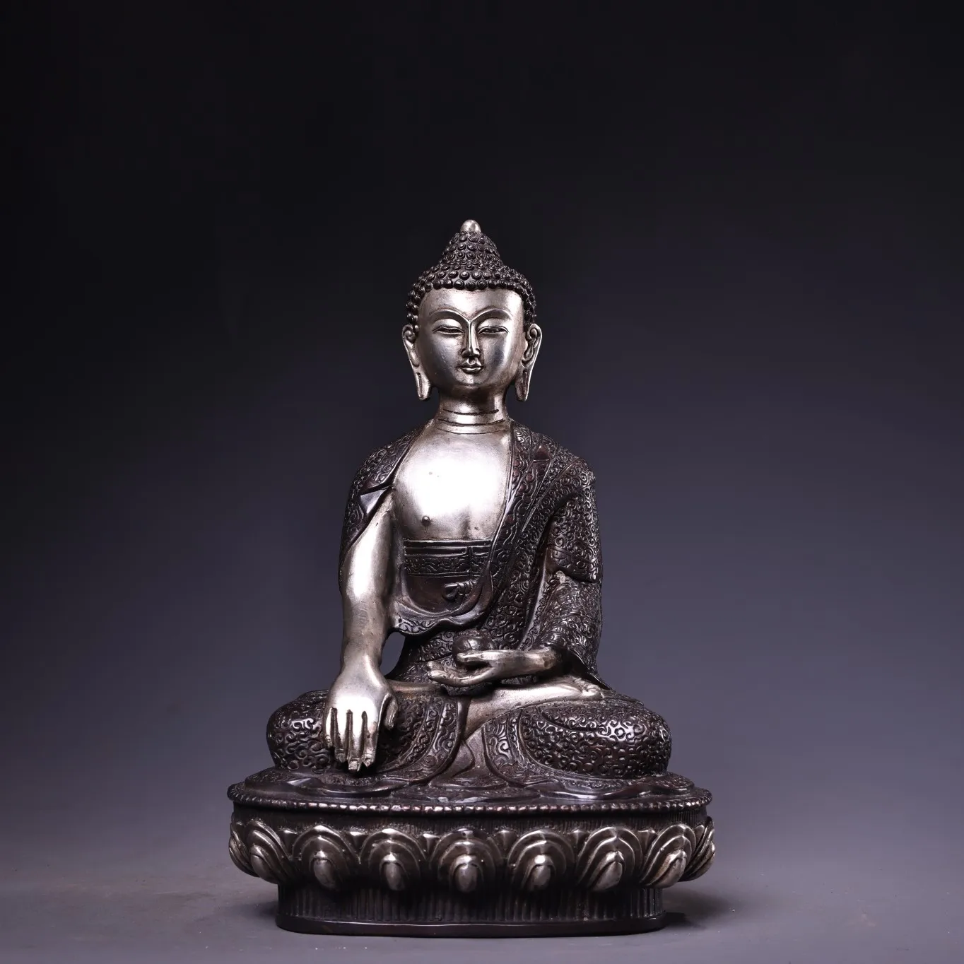 

8"Tibetan Temple Collection Old Bronze Gilded Silver Shakyamuni Amitabha Lotus Terrace Sitting Buddha Worship Hall Town house