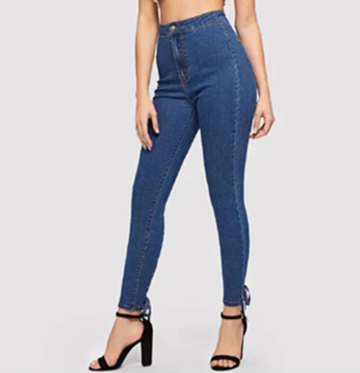 Рисунок 4 - Узкие эластичные джинсовые брюки с завышенной талией