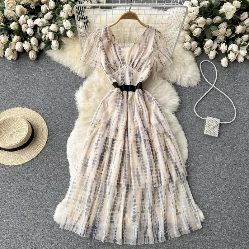 

Banquet Dress Big Swing Long Dress High-end Celebrity Temperament Close Waist Thin V-neck Sequin Mesh Cake Dress