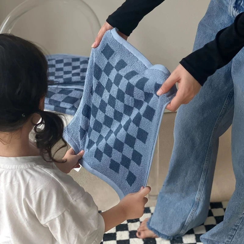 Buffalo Plaid Towel Checkerboard Face Towels for Bathroom Retro Plaid Hand Towel Kids Absorbent Square for Hair Home Hotel