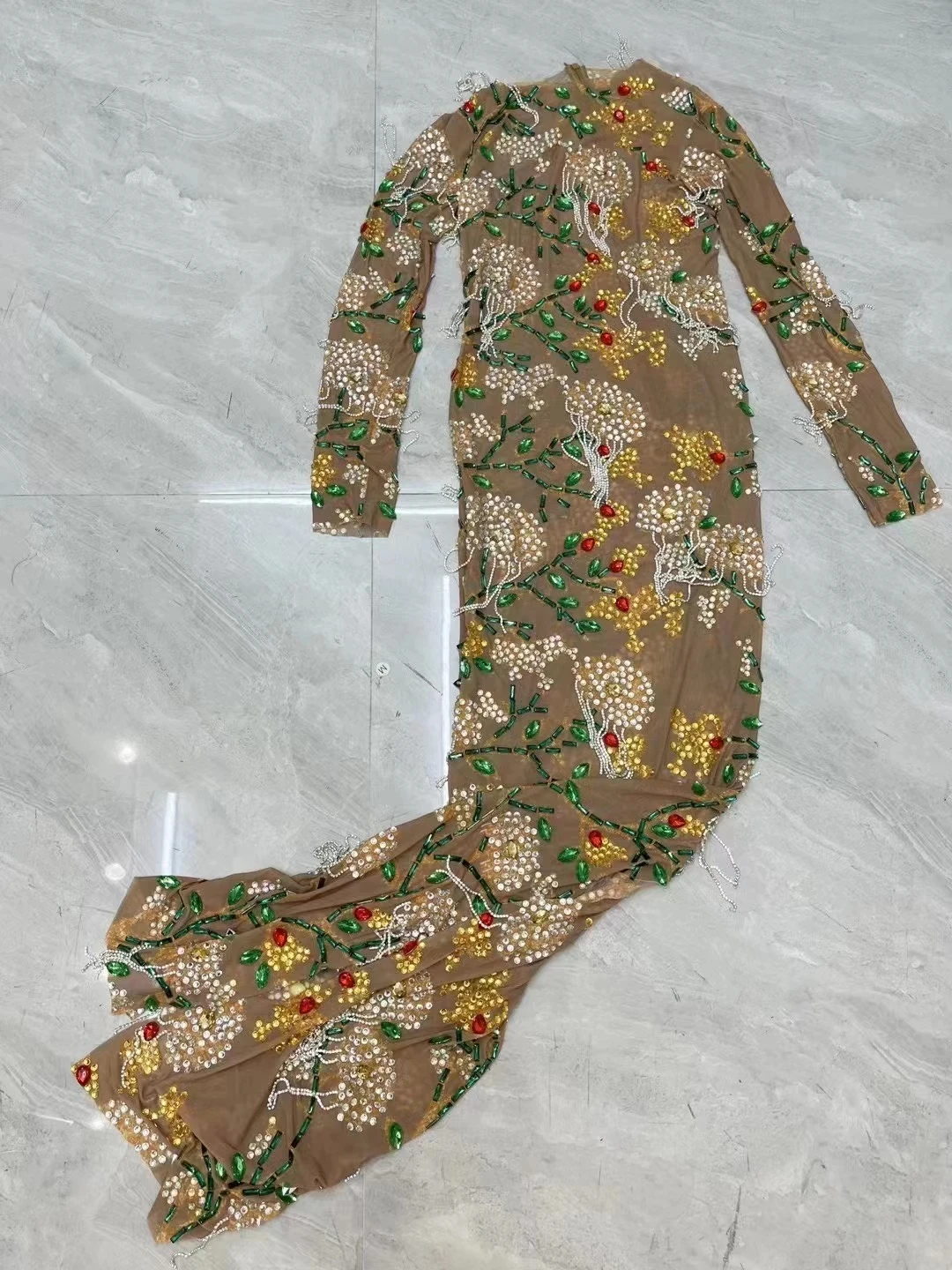 Рисунок 5 - Сексуальное прозрачное блестящее