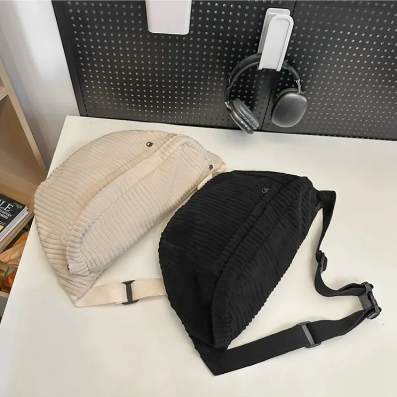 Marsupio di grande capacità Borse a tracolla a spalla da donna Marsupio casual Borsa per telefono semplice Marsupio in velluto a coste Borsa a banana da donna - immagine 4