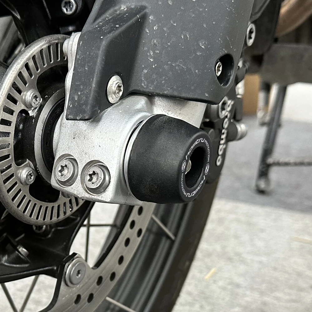BMW s1000rr M アクスルプロテクター