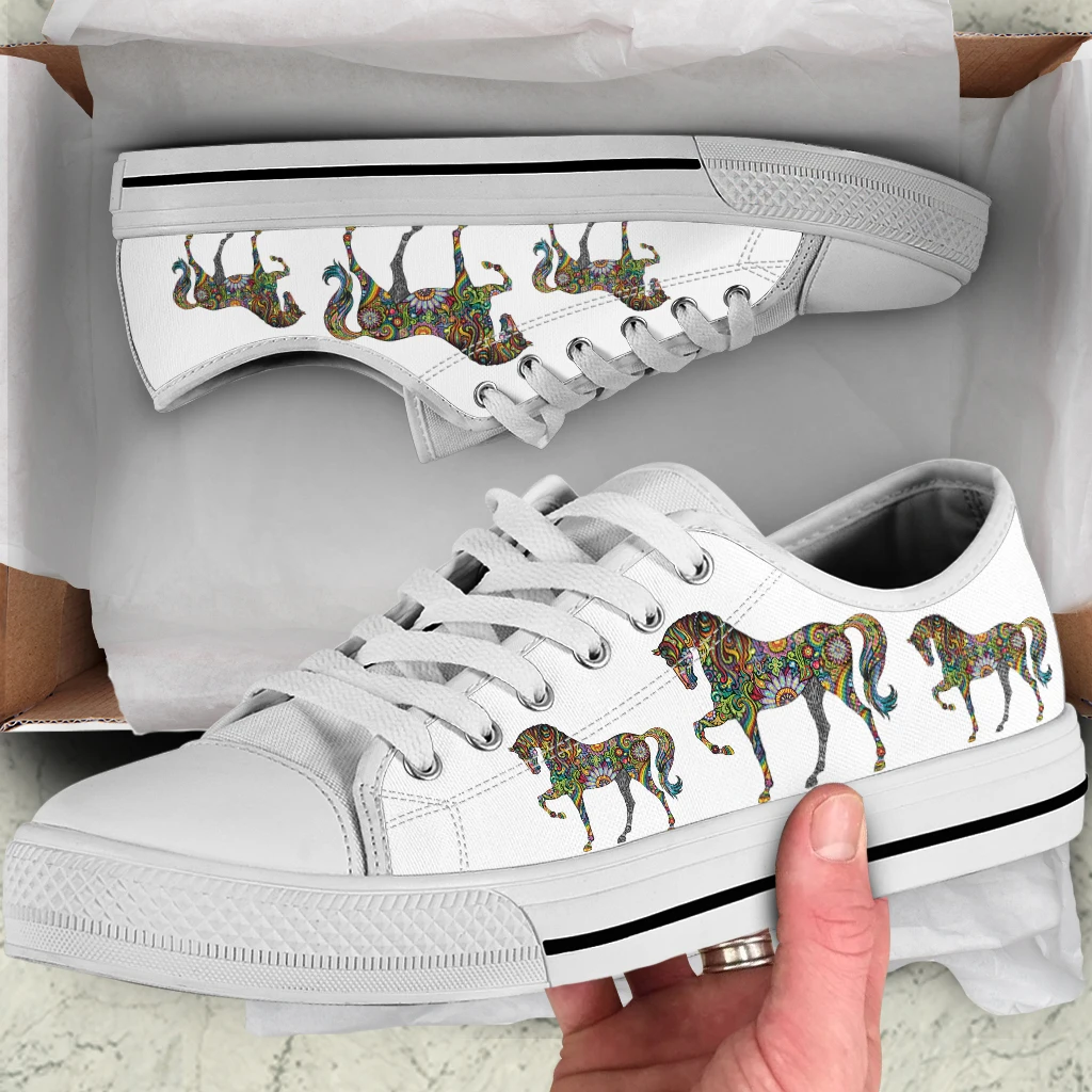 New Horse Painting Ladies Low-top White Flats Canvas Shoes Women Casual Vulcanized Shoes Plus Size 43 44 45 46