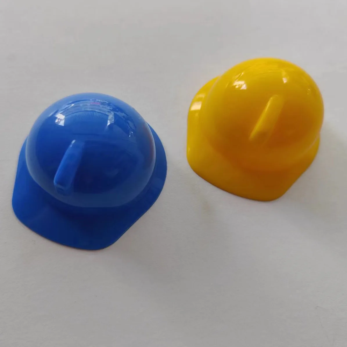 Doll Accessory Plastic Mini Hat for Wine Bottle Dustproof Bottle Cap Mix Colours 10pcs/set