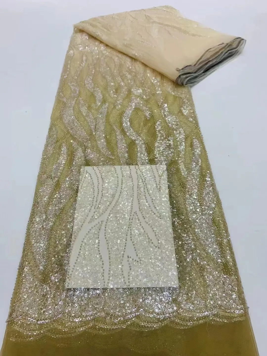 

African Luxury Sequins Lace Fabrics 2023 Latest Beaded Embroidery French Tulle Mesh Lace Fabric Material For Party Wedding