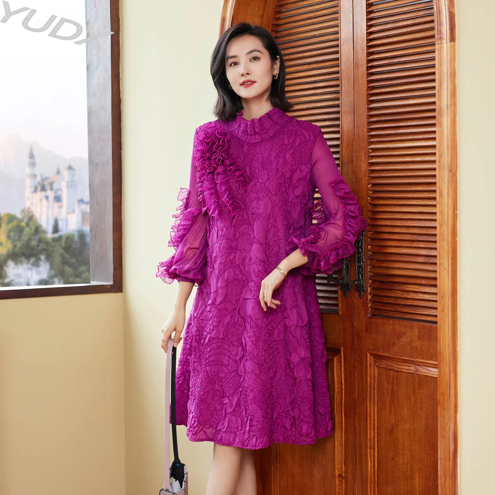 

YUDX Miyake Pleated Women's 2023 New Autumn Style Rose Red Embroidered Beaded Three-dimensional Decoration Loose Elegant Dress