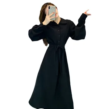 2025 Nuovo autunno e inverno francese che abbraccia la vita gonna lunga stile Hepburn abito camicia nera a maniche lunghe per le donne inizio autunno 1