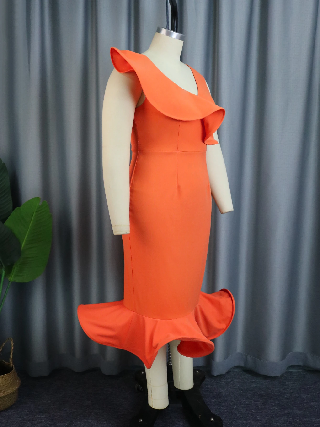 Orange Sheath Dresses for Women V Neck Sleeveless Ruffles Trumpet Mid-calf Bodycon Celebrate Classy Evening Party Plus Size Gown