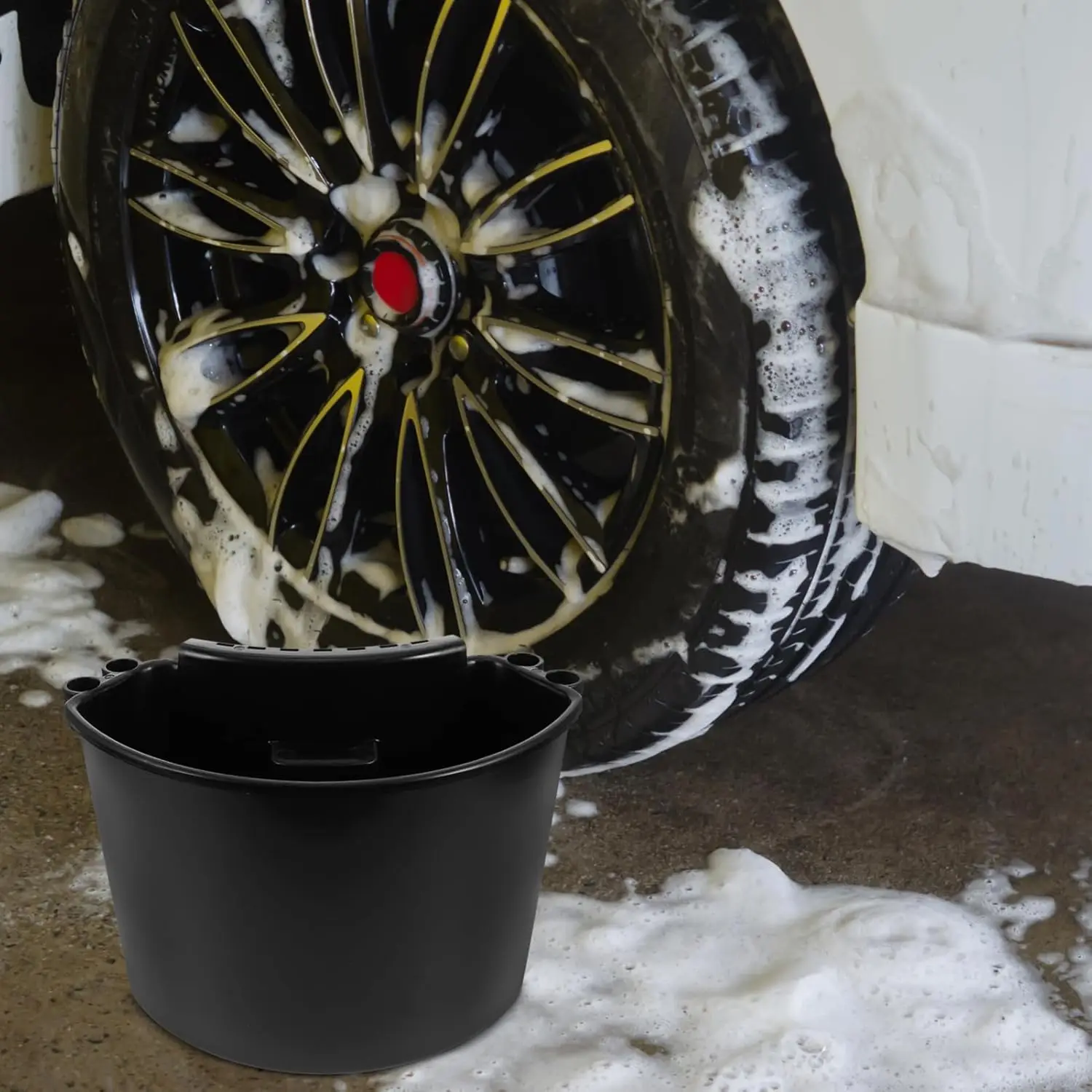 Car Wash Bucket Can Hold Brushes and Store Them in The Bucket. It Is Used for Storing Automotive Cleaning Tools.Cleaning Bucket