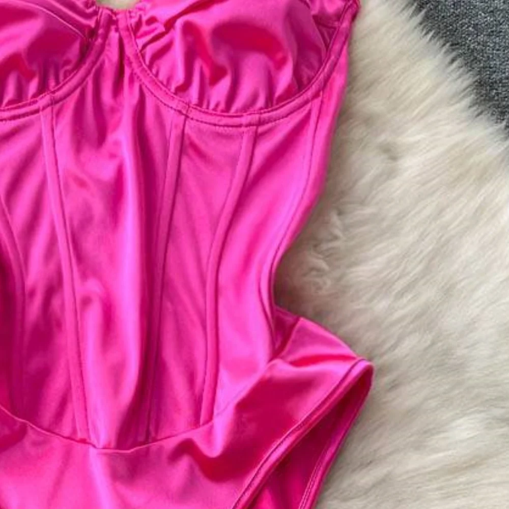 Fish Bone Waist Cinched Women's Bodysuit Rose Hotsweet Women's Pajamas Y2K Slim Sexy Sleeveless V-Neck Top Erotic Lingerie Hot