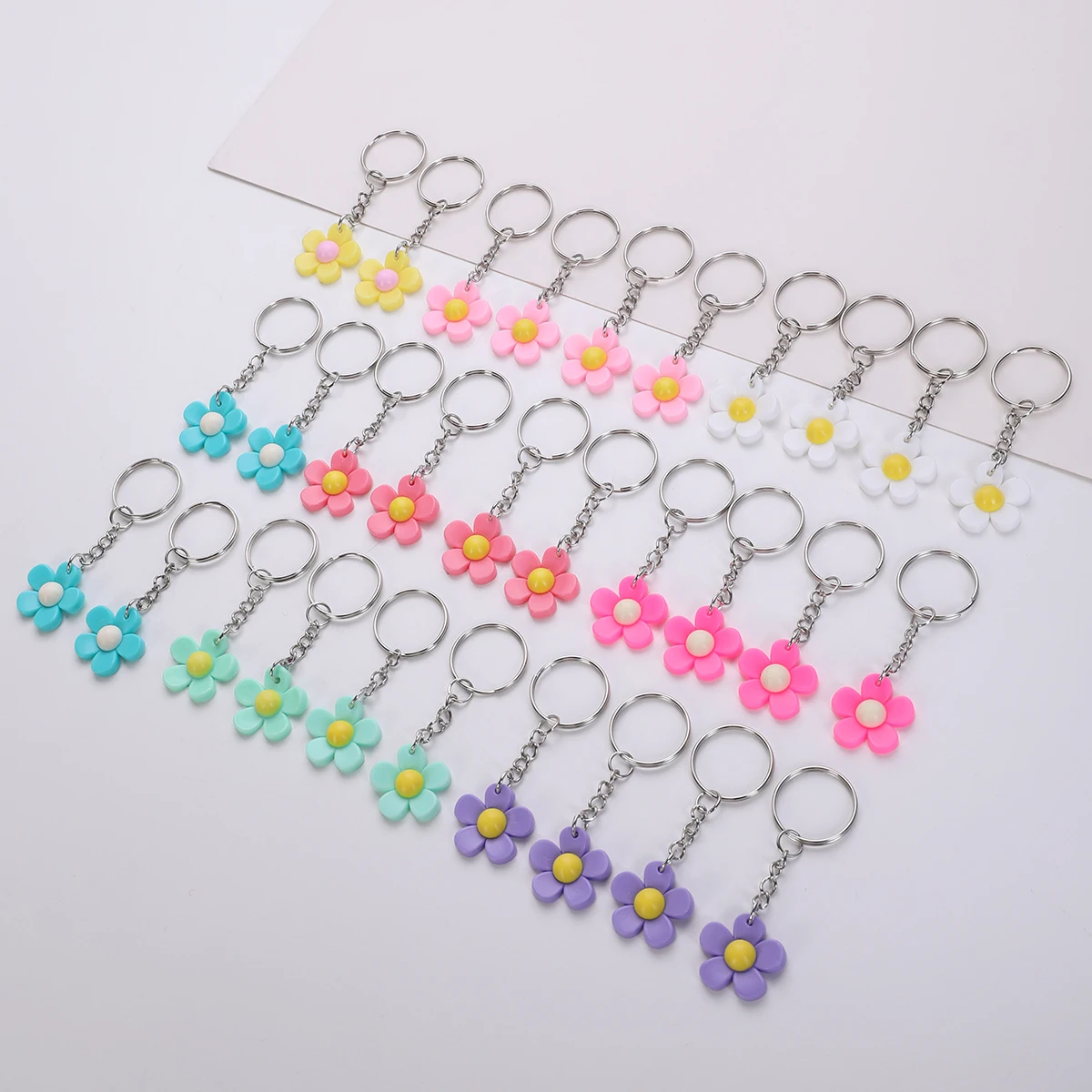 32 stücke Blume Charme Schlüssel bund Mode niedlichen PVC Sonne Blume Anhänger Paar Schlüssel ring Geldbörse Tasche Rucksack Zubehör Ornamente Geschenk