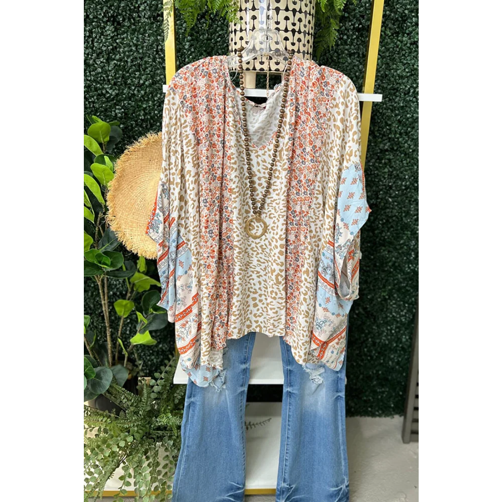 

Women's Casual Top Floral Stitched Loose V-neck half Bat Sleeve Loose T-shirt