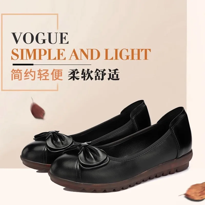 Tendon Bottom Mother Shoes Soft Leather Soft Bottom Comfortable Middle-Aged And Elderly Women'S Leather Shoes Flat Peas Single 2
