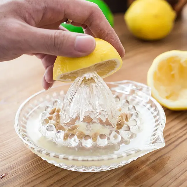 hand press fruit extractor with handle pour spout for citrus key lime lemon squeezer bar supplies fruit tool lemon juicer 3