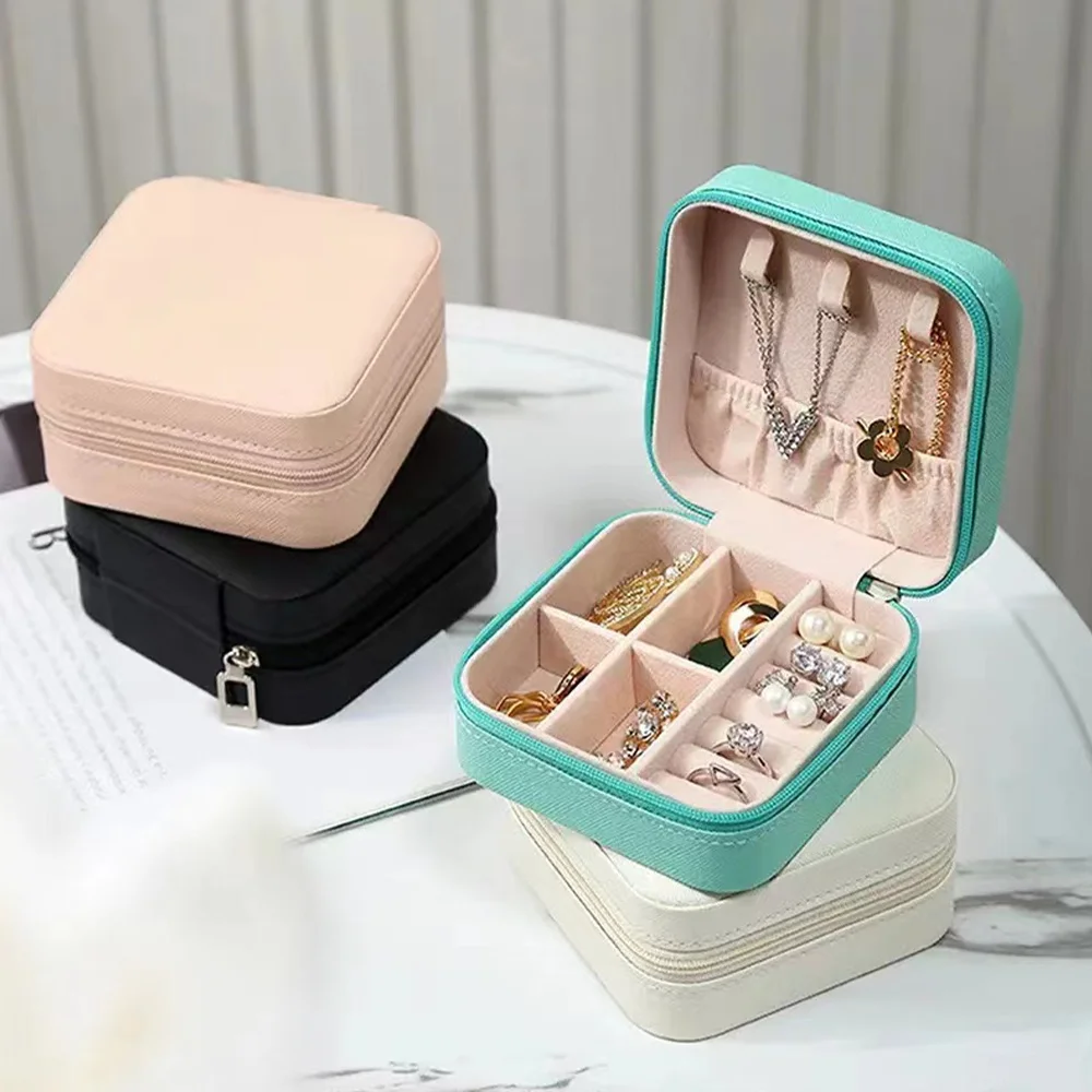 2023 Portable Jewelry Storage Box Travel Organizer Jewelry Case Leather Storage Earrings Necklace Ring Jewelry Organizer Display