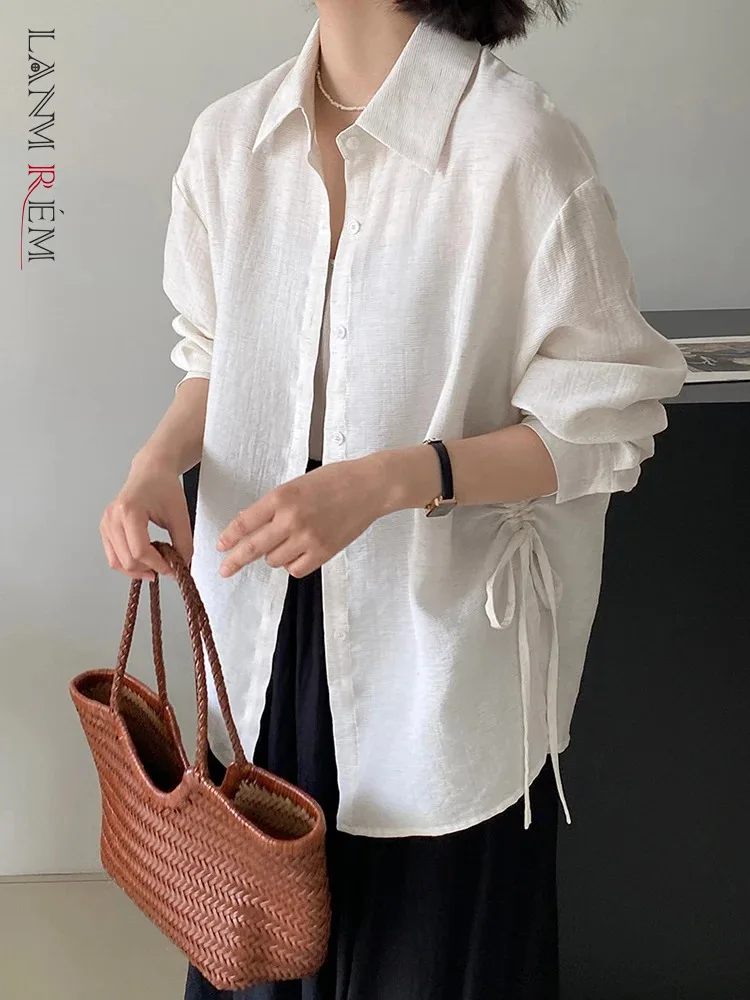 

[LANMREM] Designer Linen Sunscreen Shirts For Women Lapel Lace-up Gathered Waist Back Button Blouses 2024 Summer New 26D9077