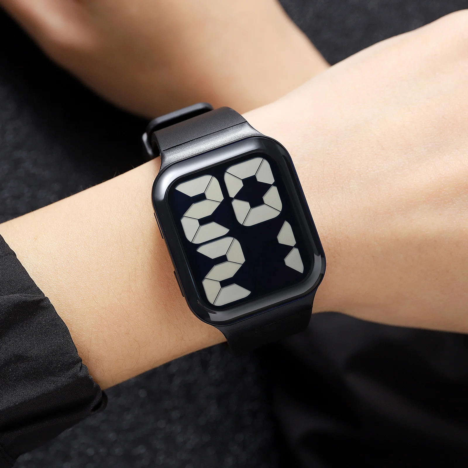SKMEI 1995 Mens Womens 5bar Waterproof Date Wrist Watch Alarm Clock reloj hombre for Couple 1995 Sport Back Light Digital Watch 4