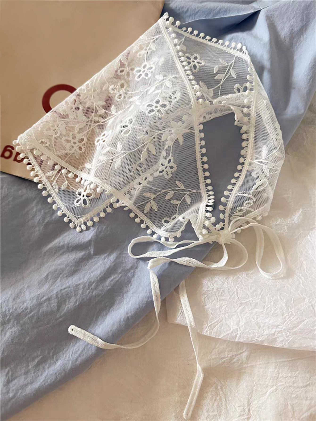 1 Pcs 1950s Retro Lace Scarf Triangle Neck Scarf Embroidered Lace Wrap Hair Wrap,Floral Crochet Hair Bandanas for Women Girls