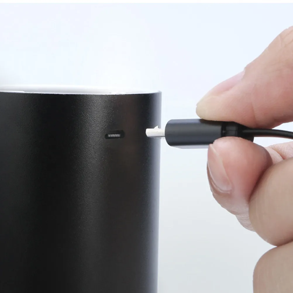 컴팩트 아로마 디퓨저 가습기, USB 충전식, 차량 여행 및 가정용, 신선한 공기와 피부를 위한 에센셜 오일 포함