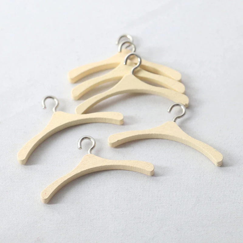 2Pcs/5Pcs 1:12 Dollhouse Miniture Coat Hanger Simulation Decoration Dolls Accessories Kids Pretend Play Toys 4