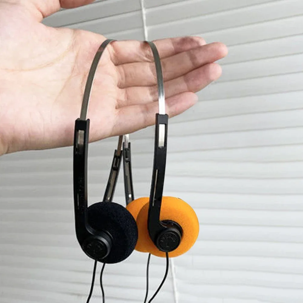 Wired Headphones On-Ear Wired Stereo Headphones Single 3.5mm Wire Plug Retro Vintage Style Adjustable Headband for Walkman CD Player Computer