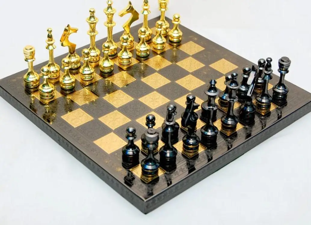 HOT SELLING LUXURY HANDMADE DECORATIVE CHESS BOARD INDOOR GAME SET