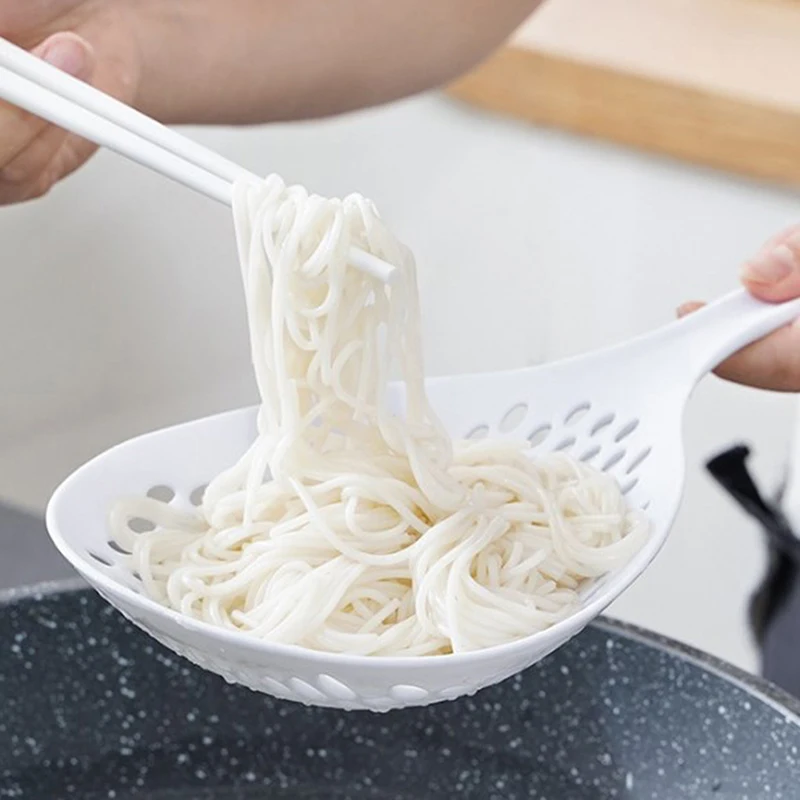 

1 PCS White Large-Capacity Spoon Withstand High Temperature Hung Dumplings Leaking Net Not Easy To Deform Kitchen Supplies