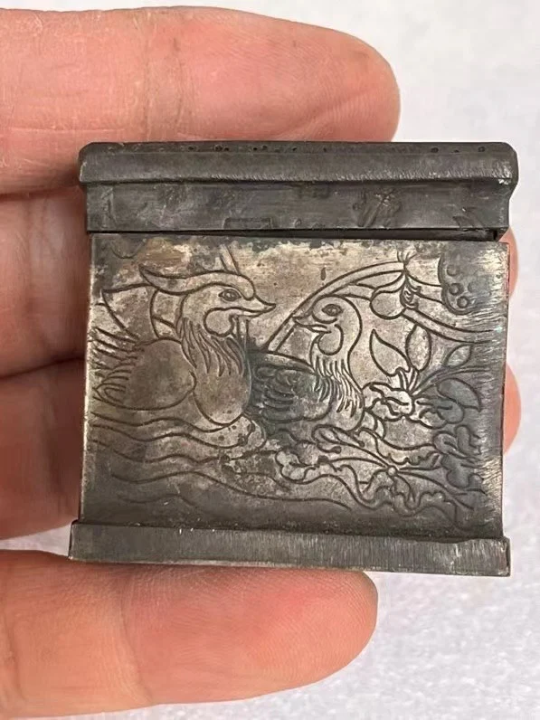 

Folk custom old things miscellaneous pieces tobacco boxes water products old smoking do old.