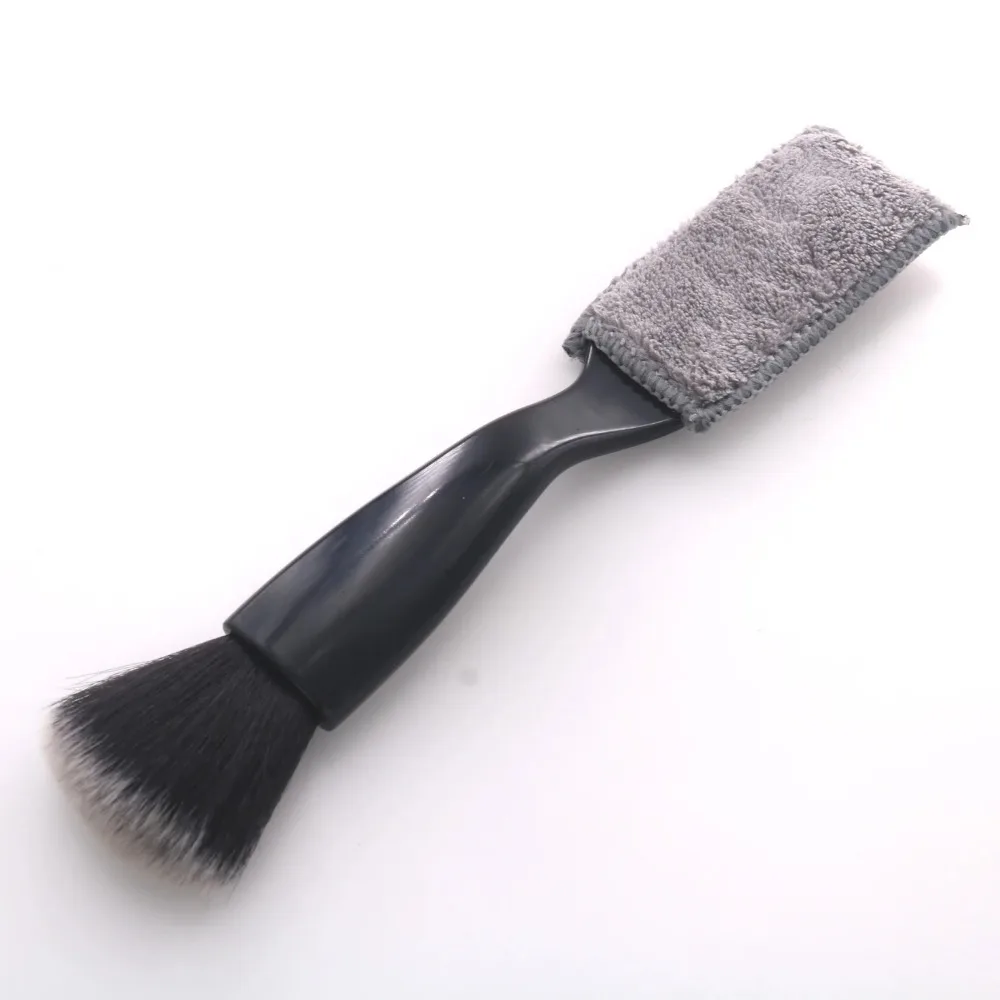 Double-Head Guitar Fingerboard Cleaning Brush - Premium Dust Removal Tool