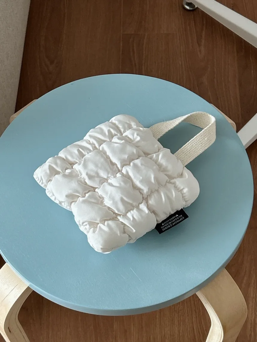 1 Stück Mini-Kosmetiktasche, Wolken-Hüfttasche, leicht, solide, sicherer Knopfverschluss mit dekorativer Geldbörse und Kopfhörertasche – Detail 6
