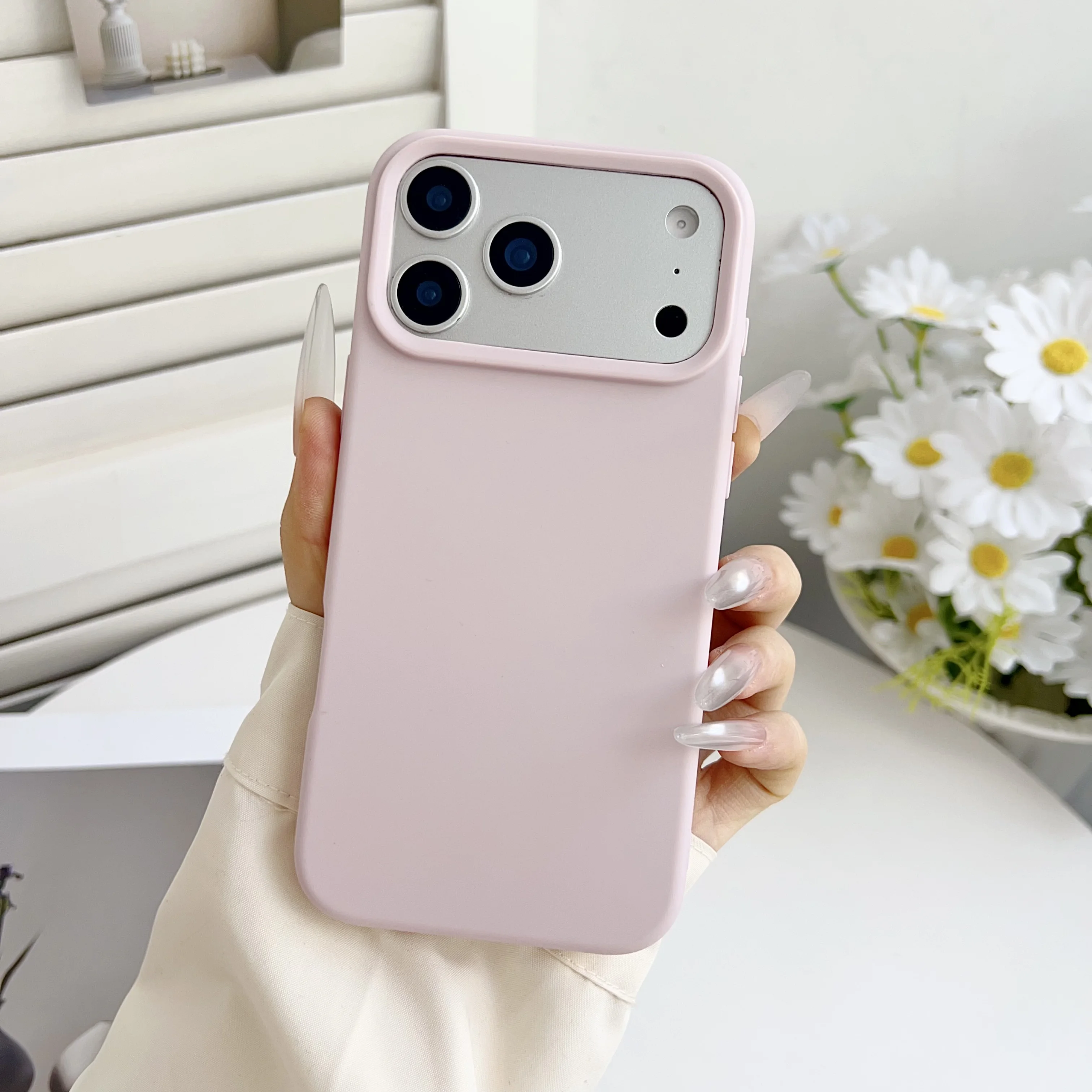 ตัวเลือกสินค้า เคสซิลิโคนสีส้มด้านกันกระแทก iPhone 17 Pro Max