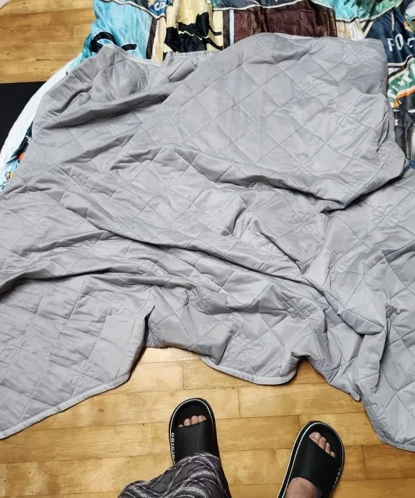 Summer Bed Cooling Blanket Silk Air Conditioner Quilt Is Soft, Breathable, Light, Heat Absorbing, Solid Color Pattern Quilt photo review