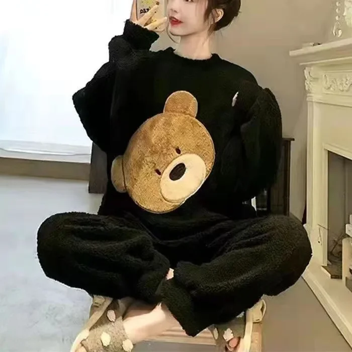 بيجامة نسائية من الصوف المرجاني برقبة دائرية طقم ملابس منزلية شتوية دافئة بتصميم الدب الفانيلا القطيفة ملابس نوم على الطراز الكوري