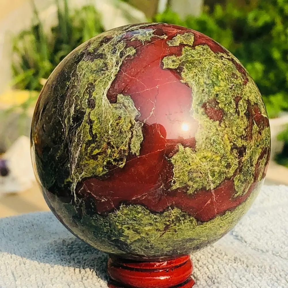 

Natural Dragon Blood Stone Quartz Sphere Crystal Ball Reiki Healing