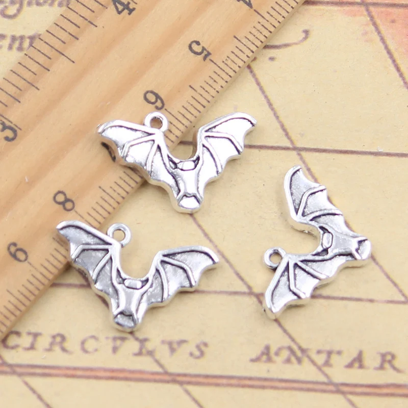 Breloques en argent tibétain pour Halloween, chauve-souris, artisanat fait à la main, bijoux de bricolage, 15x24mm, 10 pièces