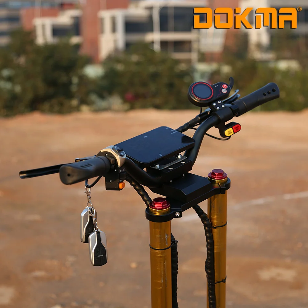 E9 China Warehouse 8000w dual motor scooter 11-inch all-terrain strong shock absorption fearless slope 72v 40ah electric scooter