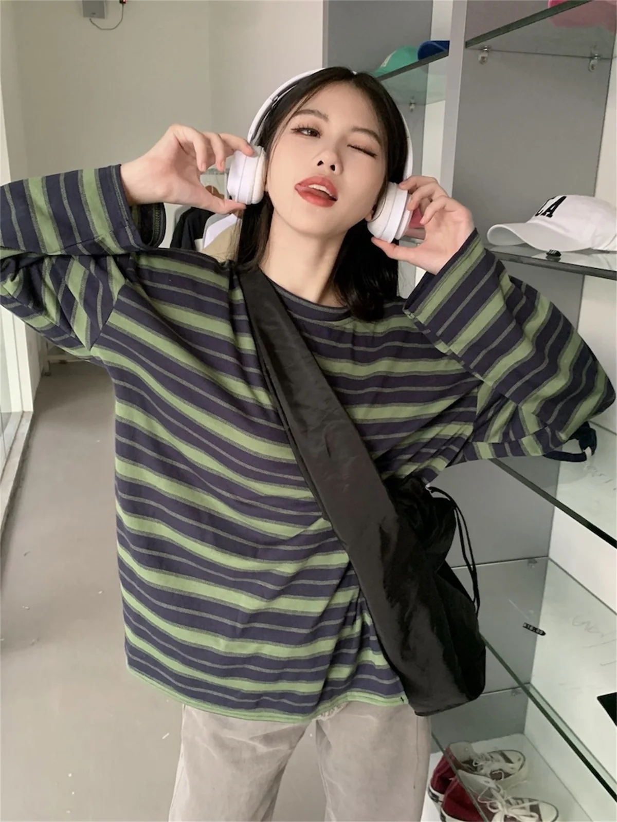 Mode Frühjahr Gestreiften T Shirts Für Frauen Kawaii Sommer Lange Hülse O-ansatz Hemd Koreanische Damen Fleece Übergroßen Coole Tops T-shirt – Detail 1