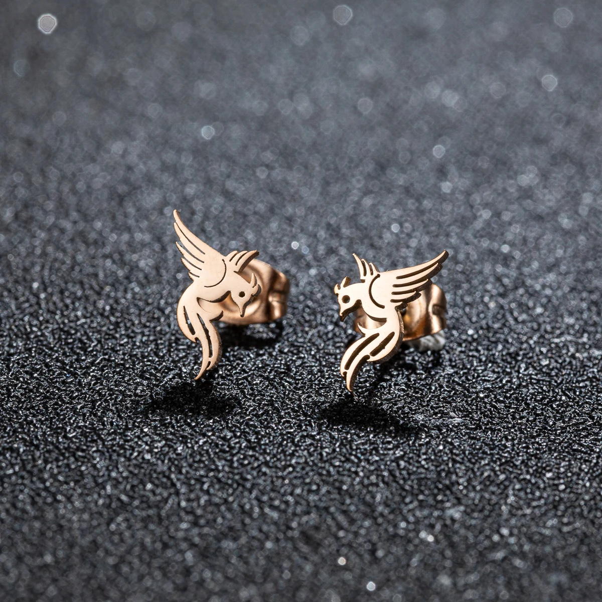 Tragus Piercing Edelstahl Phoenix Frauen Ohrringe Ohr stecker minimalist ischen Stil Mini personal isierte Tier Glück Ohrschmuck Geschenke – Detail 3