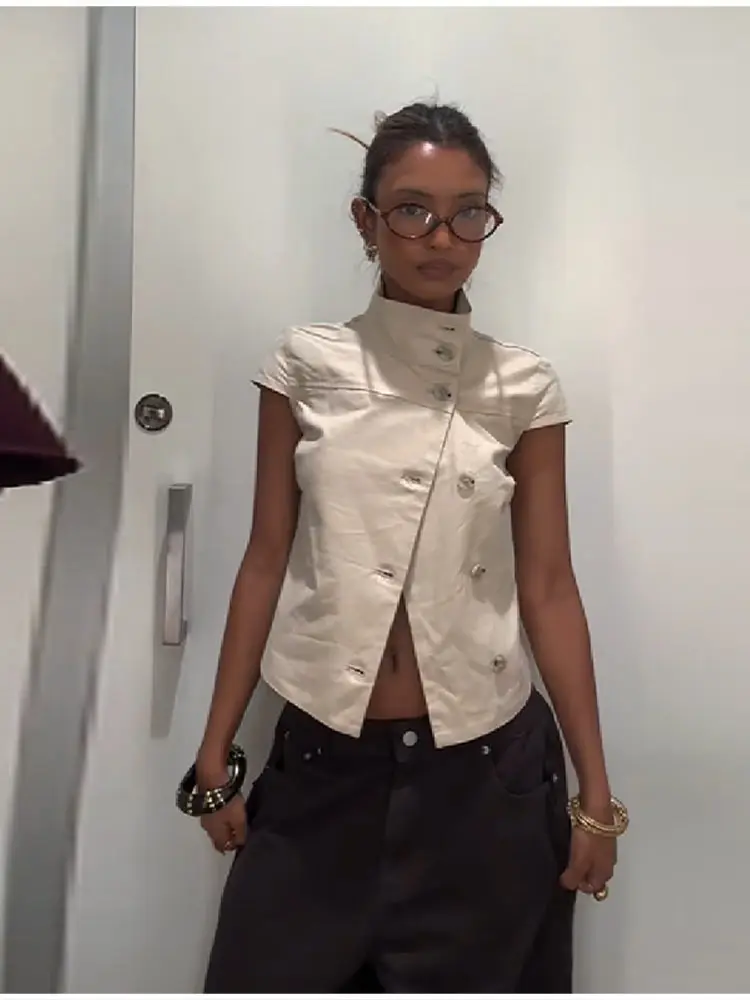 2026 NEUE Stylische Beige Cropped-Bluse für Damen Lässiger Stehkragen Kurzarm Asymmetrische Knopfleiste Alltägliche Büro- und Streetwear – Detail 9