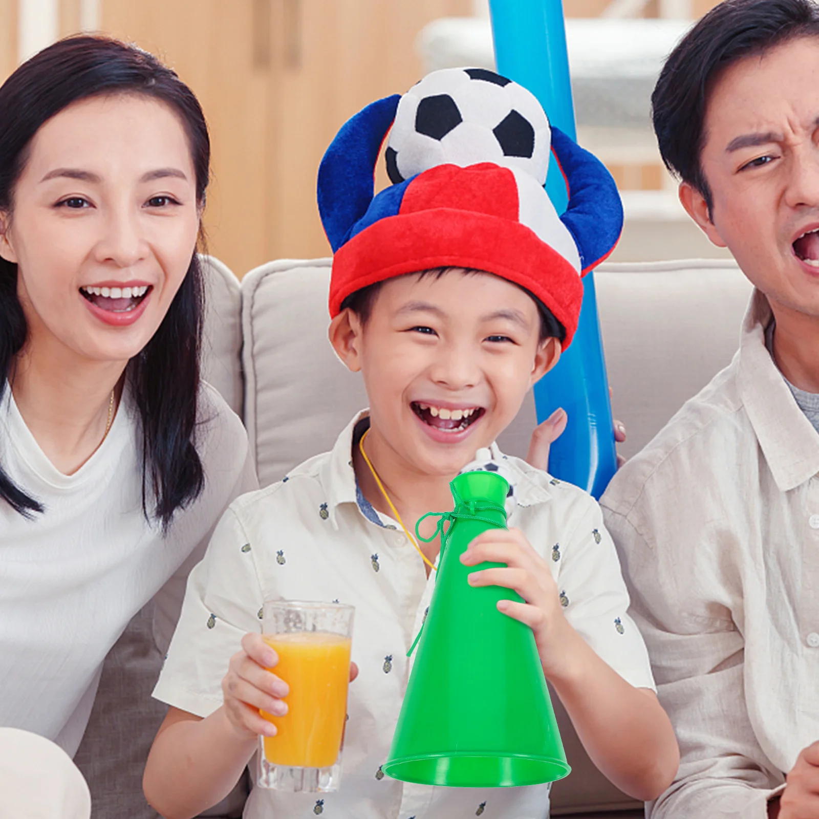 4pcs Cheer Megaphones Plastic Party Horns Green Toddler Toys Kids Cheering Props Portable Football Trumpet Mini