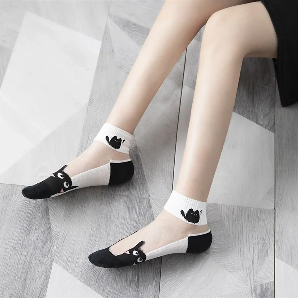 Summer Socks 5Pairs/lot Black and White Cat Glass Silk Breathable Female Simple Short